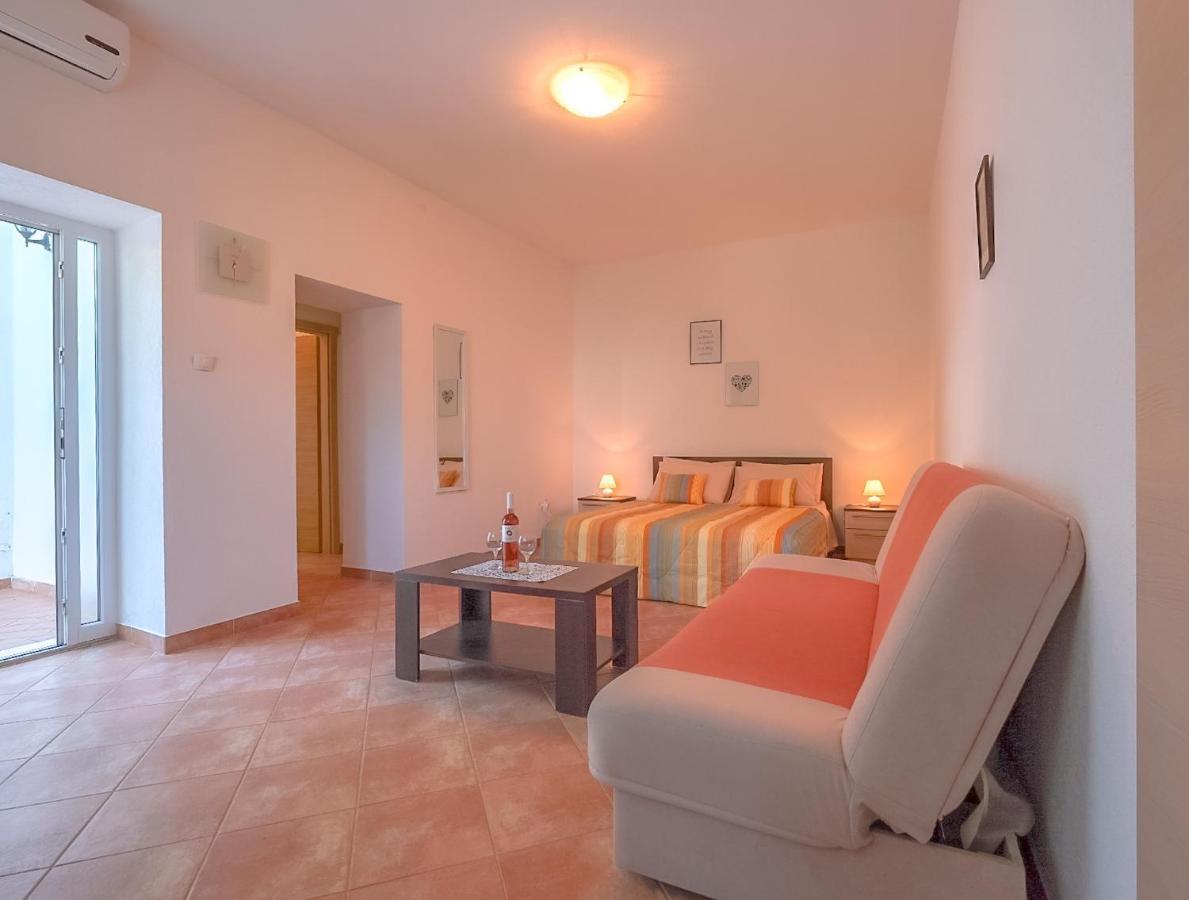 Apartmani Nina Rovinj Kültér fotó